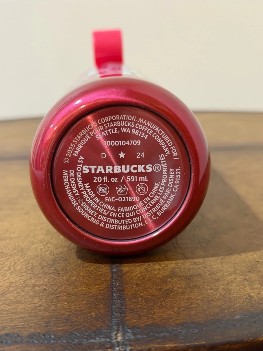 NEW STARBUCKS WALT DISNEY WORLD LOGO WATER BOTTLE IN HOT PINK 20oz